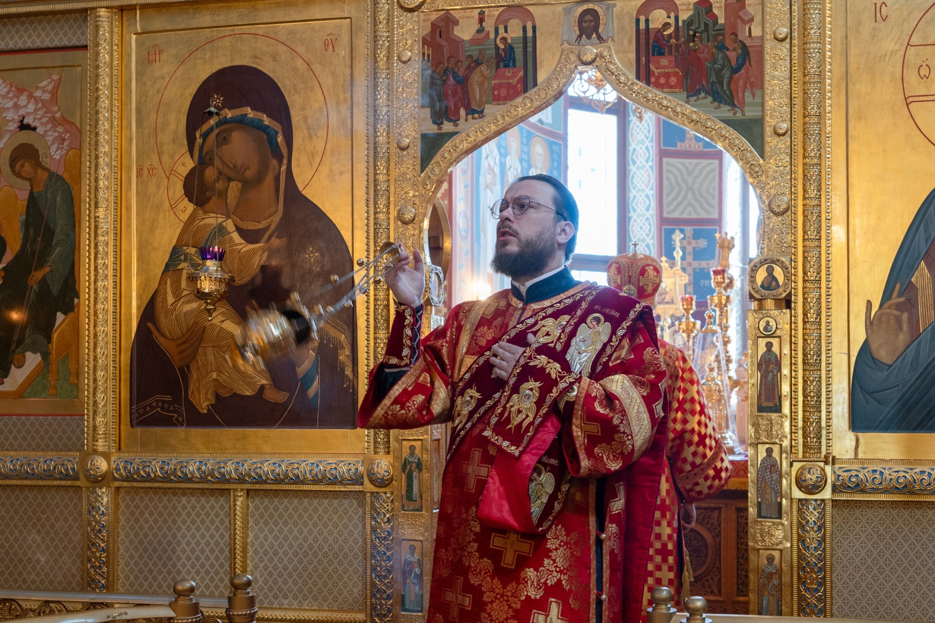 Архиерейское богослужение в день памяти святителя Николая Чудотворца