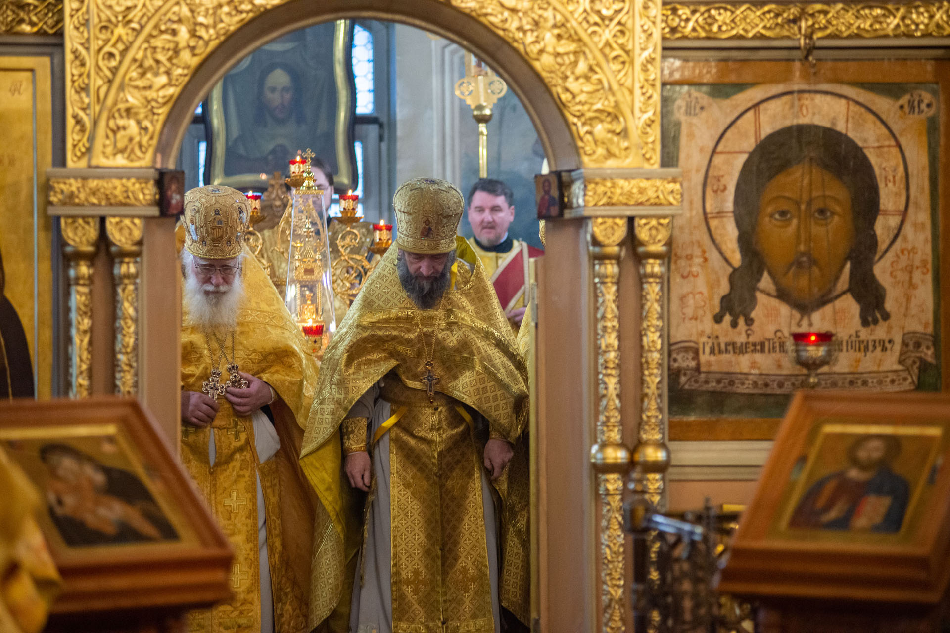 Служба в день перенесения мощей святителя Феоктиста, епископа Новгородского