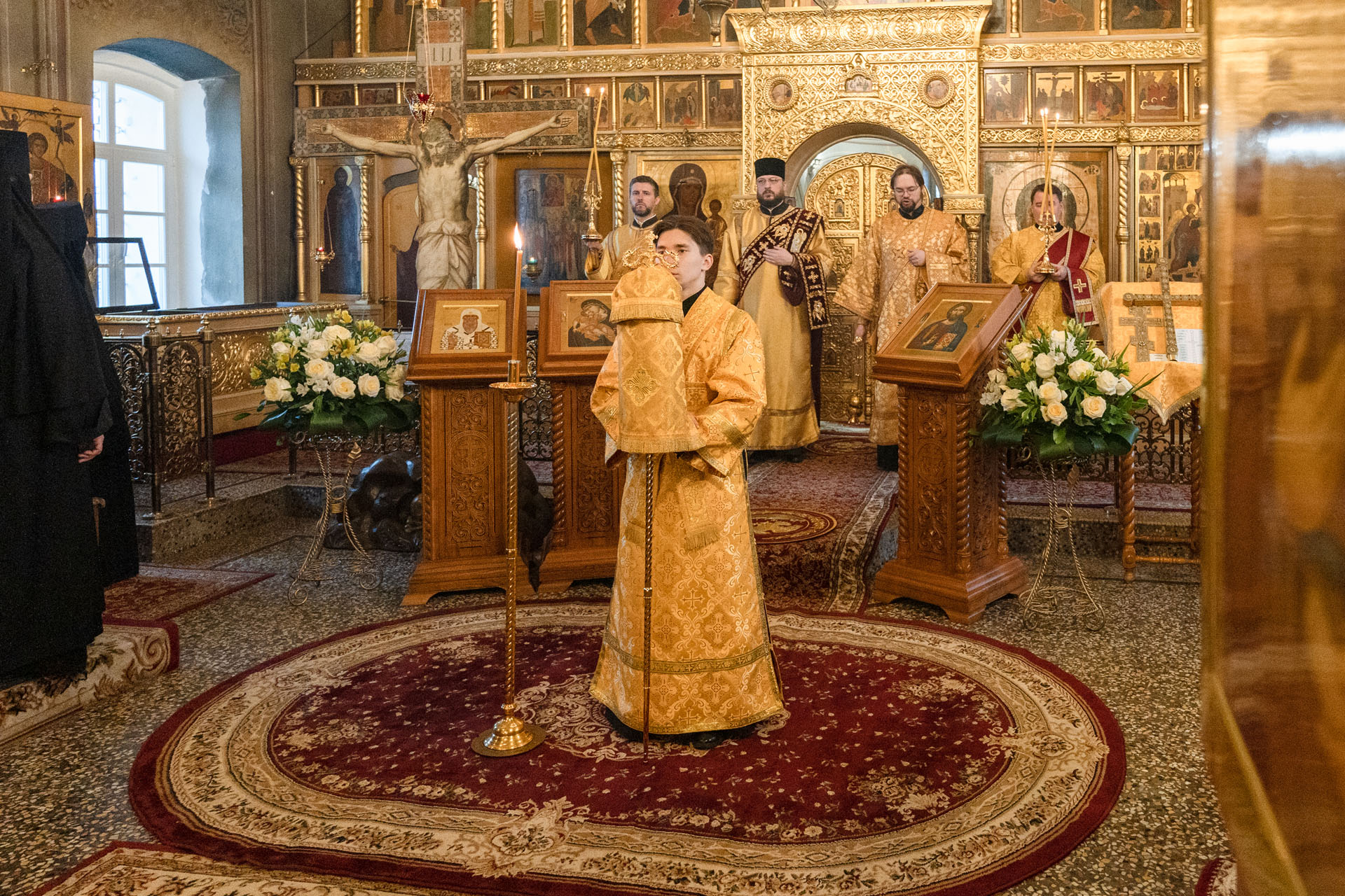 Служба в день перенесения мощей святителя Феоктиста, епископа Новгородского