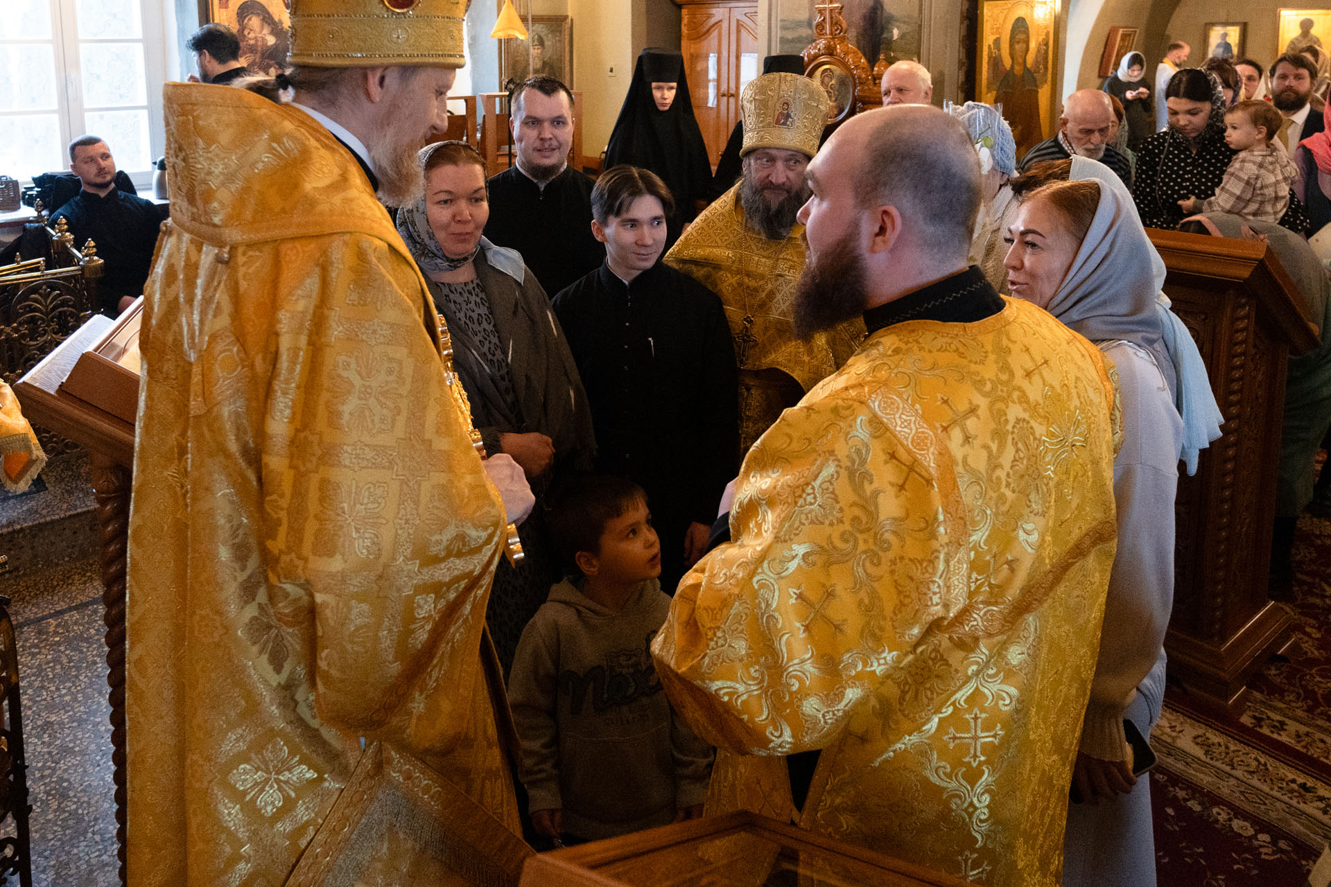 Служба в день перенесения мощей святителя Феоктиста, епископа Новгородского