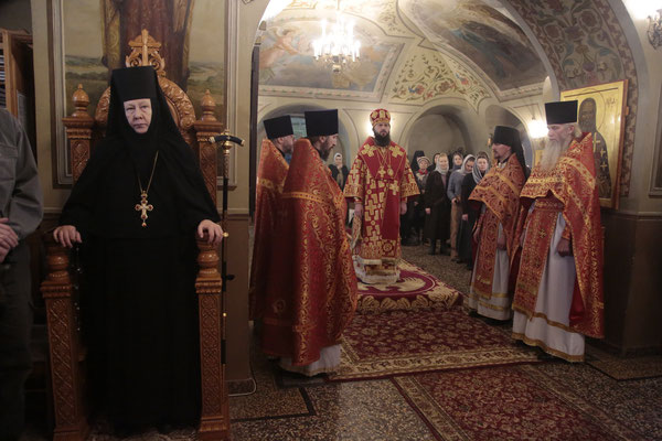 Архиерейские богослужения в канун и день памяти св. блгв.кн. Андрея Смоленского 8-9 ноября 2016 года