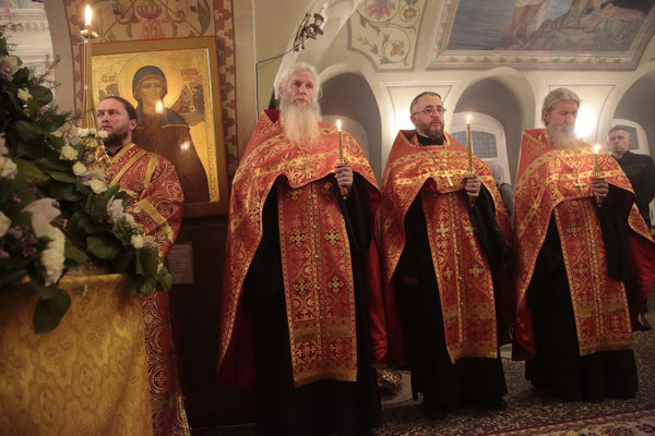 Архиерейские богослужения в канун и день памяти св. блгв.кн. Андрея Смоленского 8-9 ноября 2016 года